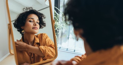 Hormonális akné-diéta: mit (t)együnk a ragyogó bőr érdekében?