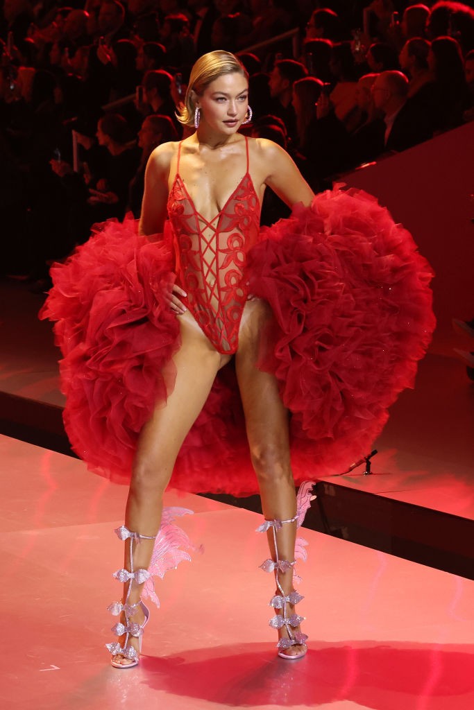 10 álomszép szett a Victoria's Secret Fashion Show kifutójáról