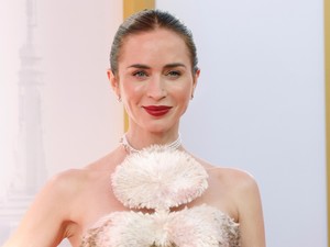 Emily Blunt és férje a kamerák előtt turbékoltak, le sem tagadhatnák, mennnyire imádják egymást