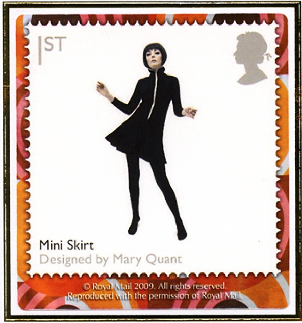 A mini szívósan tartja magát ma is. Az Egyesült Királyság postája is hangsúlyozni óhajtotta ezt, amikor emlékbélyeget adott ki Mary Quant tiszteletére, aki a miniszoknya tervezőjeként az egyik leghíresebb angol nő lett a világon.