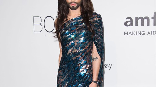 Conchita Wurst a legnagyobbak között csillogott az amfAR gálán
