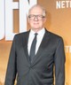 Az Adam és Charles Trask édesapját, Cyrust alakító színész Tracy Letts jelenleg 61 esztendős.