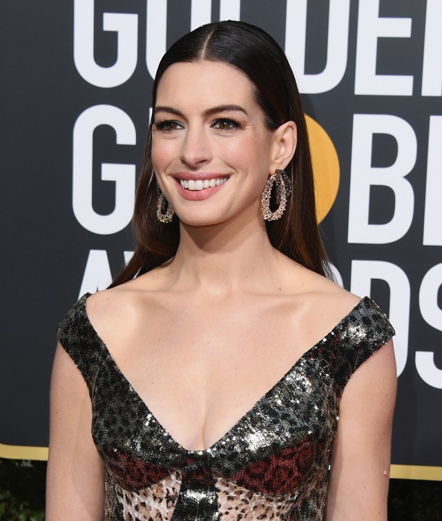 Anne Hathaway elárulta kisbabájának a nevét