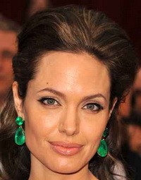 angelina-jolie-d00001C39a300add2939e.jpg