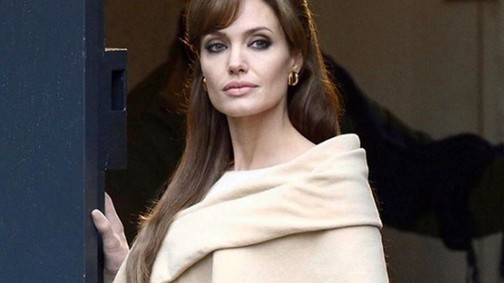Angelina Jolie nem vonult nyugdíjba, egy misztikus thrillerben kapott szerepet