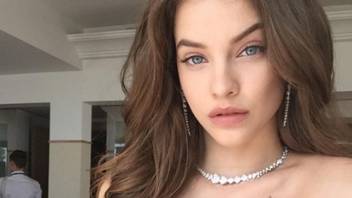 Nemsokára itt a nemzetközi szelfi-nap - Tanulj a szelfizés 5 királynőjétől