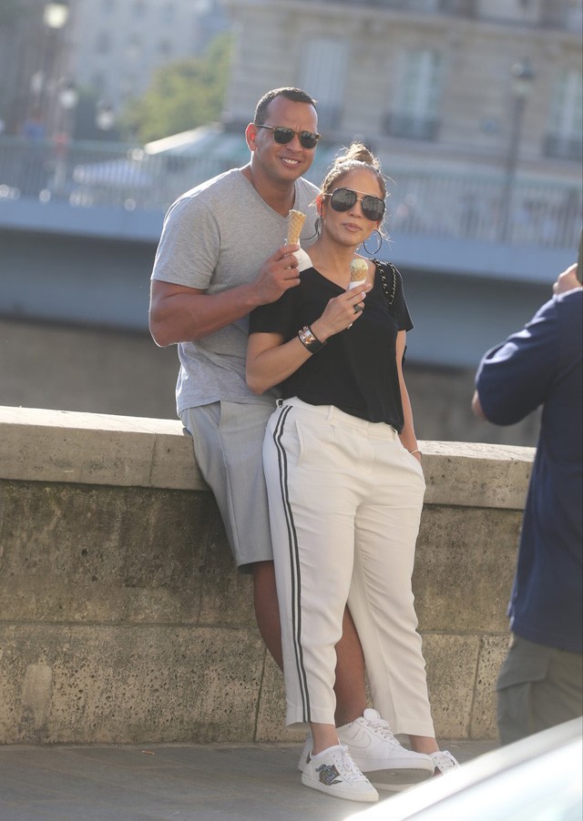 Jennifer Lopez, Alex Rodriguez Párizs nyaralás