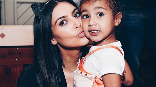 Kim Kardashian kislánya felismerhetetlen: mikor nőtt meg ennyire?