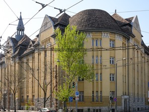 Budapest legbarátságosabb nőgyógyászati rendelőjét egy hajléktalanszálló alagsorában találod