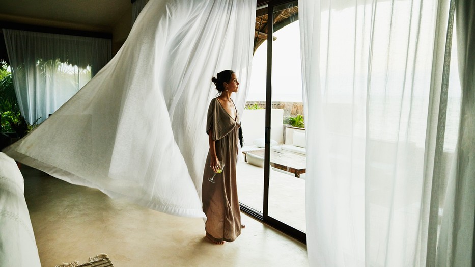 A Pantone által megválasztott év színe, a Cloud Dancer a légiesség és a belső béke előtt tiszteleg