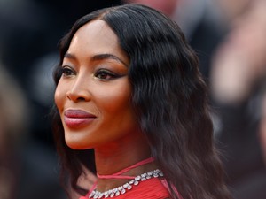 Megszületett az 53 éves Naomi Campbell második gyermeke, gyönyörű fotóval jelentette be