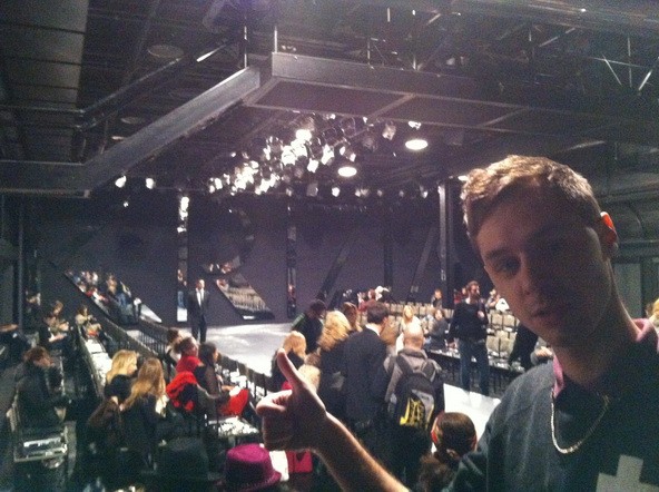 Peti a Krizia show előtt