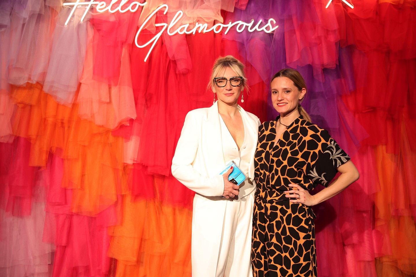 Borbély Alexandra karl Lagerfeld kösztümben és Sztarenki Dóra az Artista tervezte ruhában