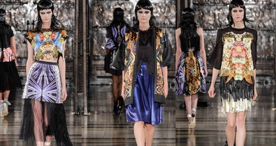 Abodi Dóra divatbemutatója a London Fashion Weeken nagy siker volt!