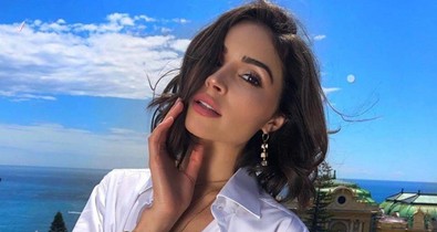 Rengeteg (tényleg!) vizet iszik a szépségkirálynő, de ragyog is a bőre