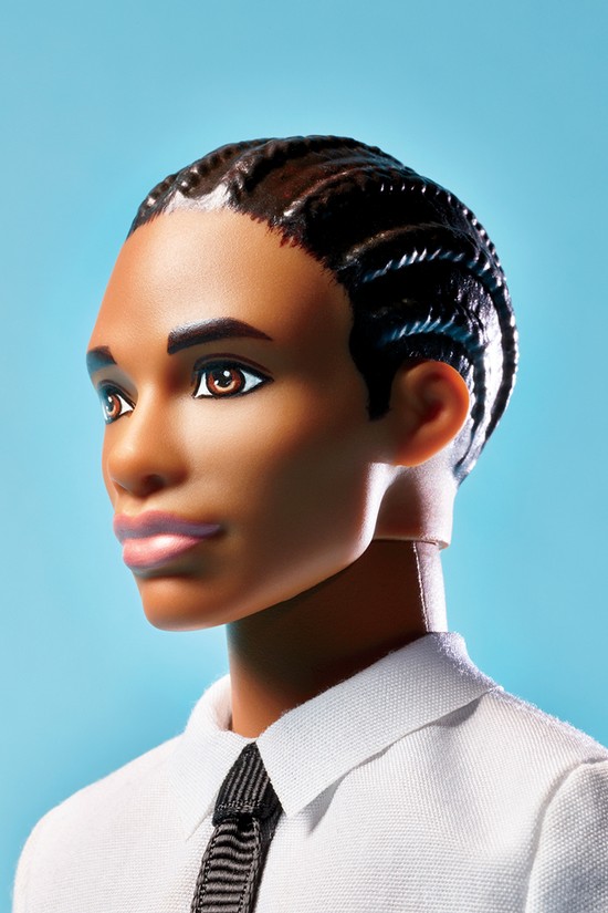 Éljen az új Ken! Pocakos, ázsiai, szemüveges