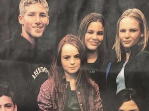 Felismered? Lana Del Rey és Lindsay Lohan 25 éves közös gyerekkori fotója szupercuki