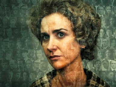 Angliában szinte minden emberöltőre jut egy Hasfelmetsző, és ez ebből a sorozatból ki is derül