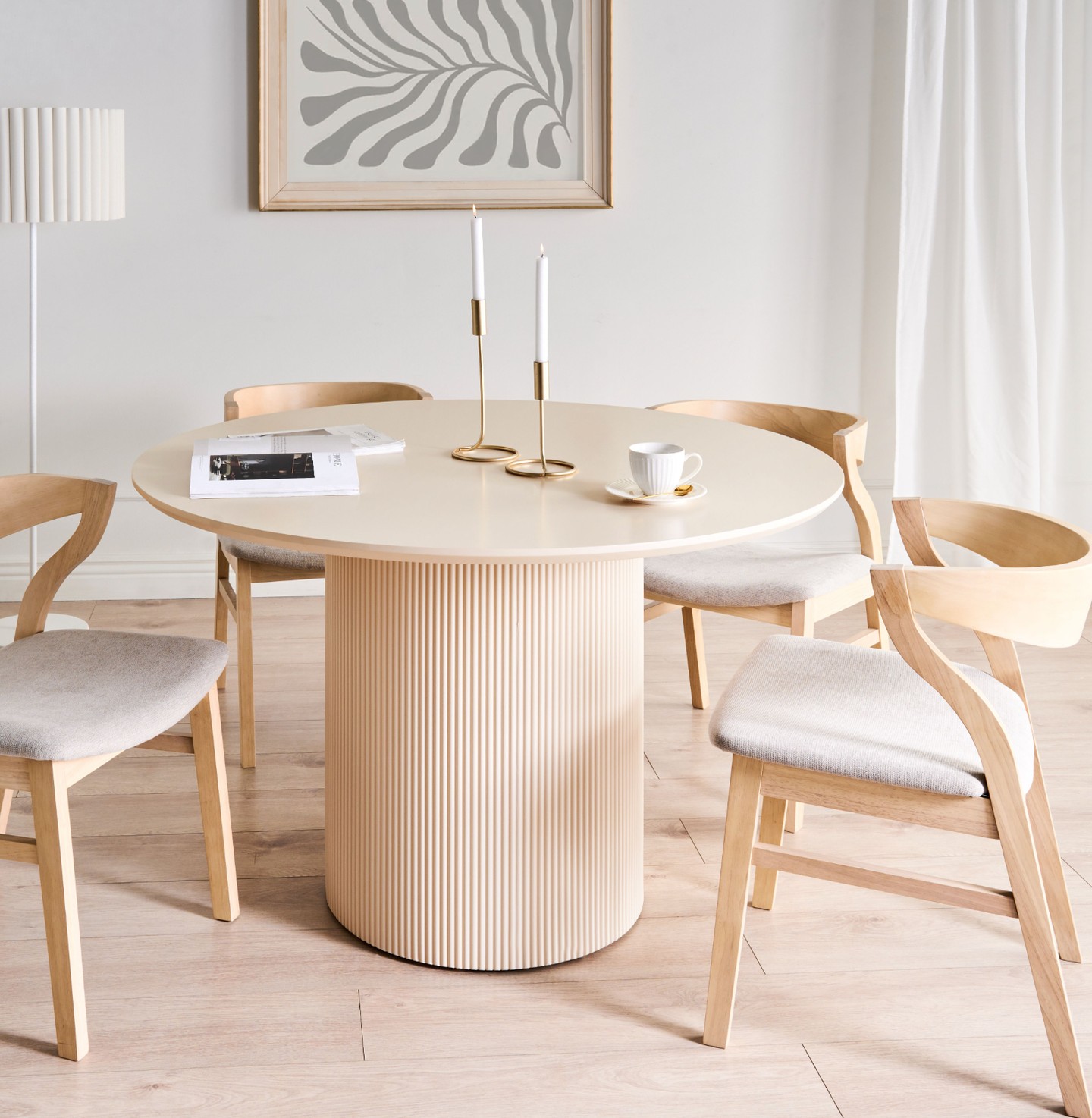 Étkezőasztal BELIANI 109 950 Ft, GLAMOUR-napok SUMMER WEEK ideje alatt 20% extra kedvezmény minden 180 000 Ft feletti vásárláshoz!