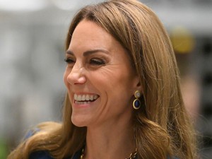 Katalin hercegné lélegzetelállító külsővel tért vissza a munkába: rég volt már ennyire kirobbanó formában a walesi hercegné