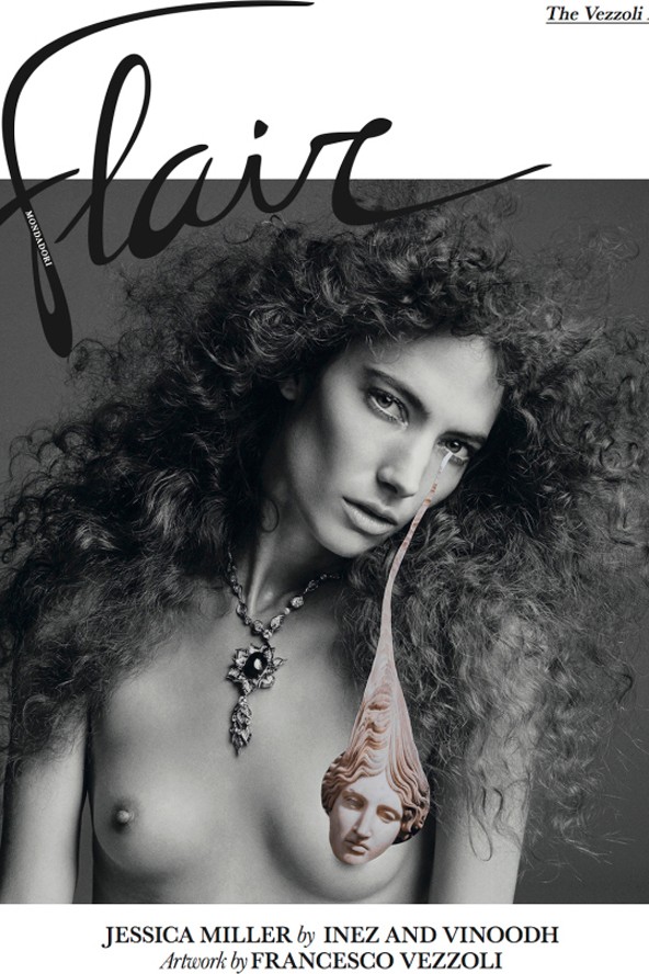 Ez annyira megtetszett mindenkinek, hogy Jessica Miller is kapott egy saját könycseppet, még két további verzió is készült a művészet jegyében.