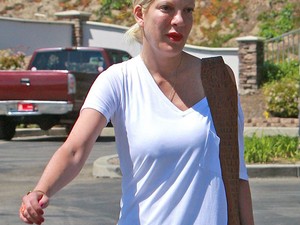 Riasztó formában a Beverly Hills egykori sztárja