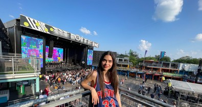 Ezen a héten Szekeres Adrien énekesnő csodaszép lánya, Emily mutat szuper stílustrükköket