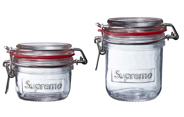 Lekvár vagy, ha nem ebbe készítesz dzsemet, persze, ha megveszed a boltban és átmered ebbe, akkor is működik a hatása, amit ebben tárolnak, az máris prémium minőségűvé válik