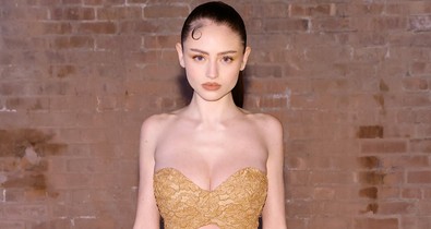 Heidi Klum 21 éves lánya káprázatos pucérruhában pózolt, azonnal ellopta édesanyja elől a show-t a vörös szőnyegen