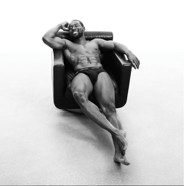 Holdfény, Calvin Klein