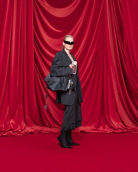 Balenciaga 2024 tavaszi-nyári kollekció