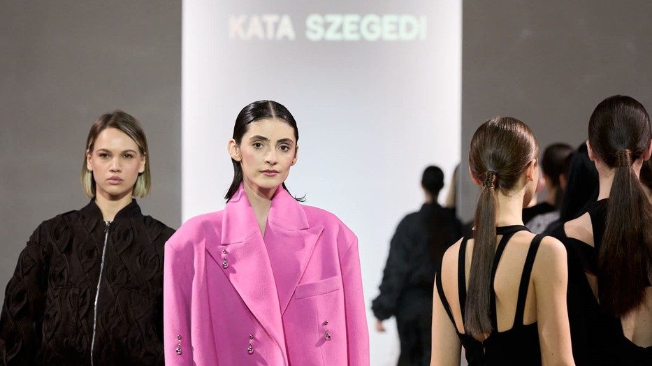 Kata Szegedi a Bucharest Fashion Week-en mutatta be a 2025-26-os őszi-téli kollekcióját