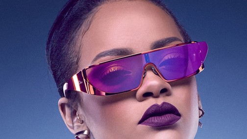 Hordanád Rihanna csúnya napszemüvegeit?