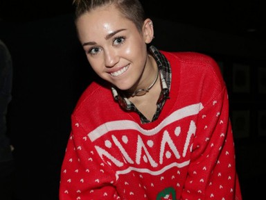 Miley Cyrus csúnya pulcsija tényleg igazán csúnya