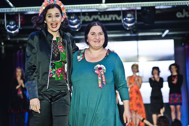 Gryllus Dorka és a tervező, Varga Erika