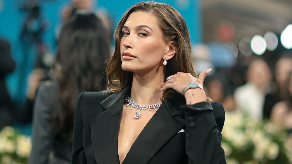 Hailey Bieber igazi stíluskirálynő