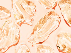 „Nem vagy nedves, vagy nem vagy eléggé  felizgulva?” - A síkosító nem a hibásak gyógyászati segédeszköze!