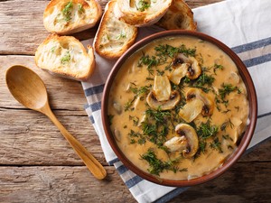 Melegedj át ezzel az isteni gombakrémlevessel!