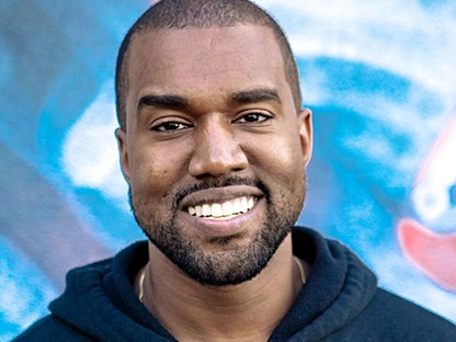 Kanye West 2 millió dollárt adományoz és finanszírozza a meggyilkolt George Floyd 6 éves lányának az oktatását