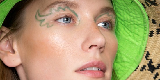 Sminkelés közben is tehetsz a bolygóért: 3 kívül-belül ökotudatos sminkmárka