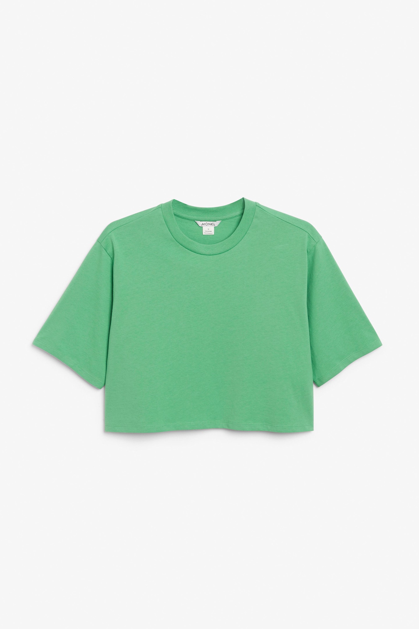 Rövid top MONKI 10 euró