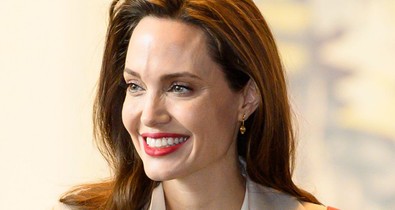Egy korszak vége: Angelina Jolie-Pitt hivatalosan is megváltoztatta nevét