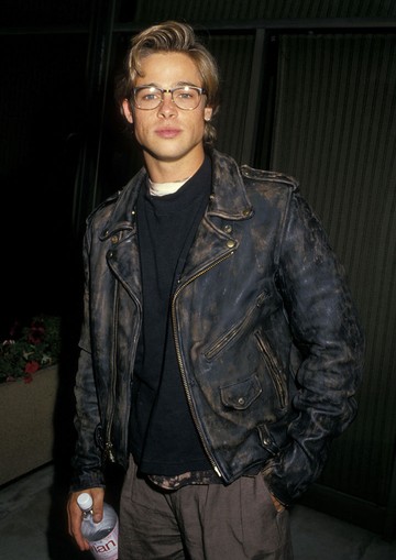 Brad Pitt 1988-ban a Vörös zsaru című film  Beverly Hills-i premierjén. Mint egy modell!