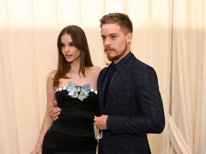 8 forró fotó a Palvin Barbara és Dylan Sprouse párosról, amiről el sem hisszük, hogy a nyilvánosság előtt készült