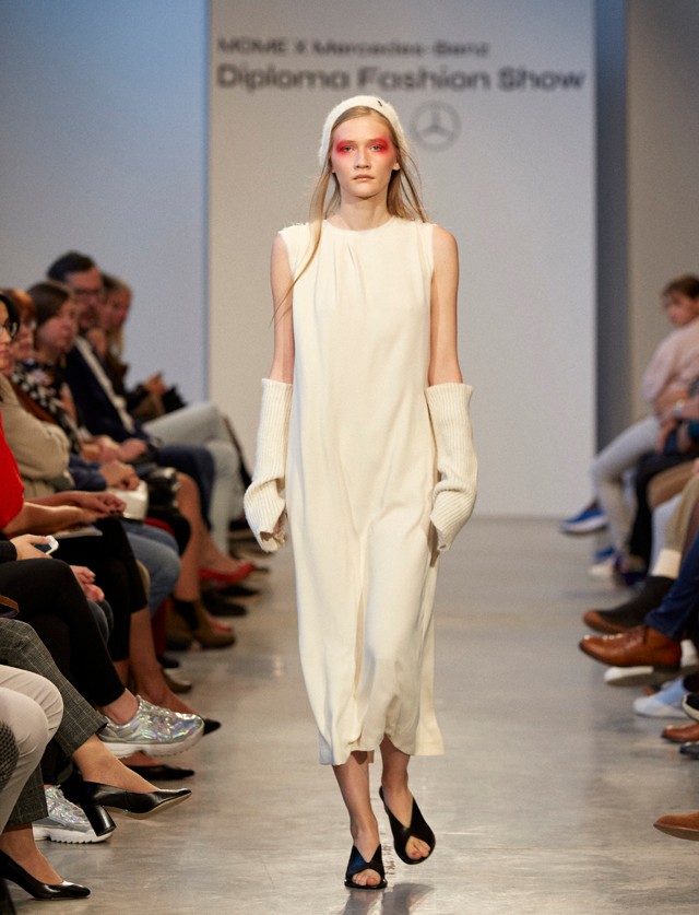 Elképesztő kreációkat mutattak be a MOME Textiltervező Tanszékének frissen végzett hallgatói