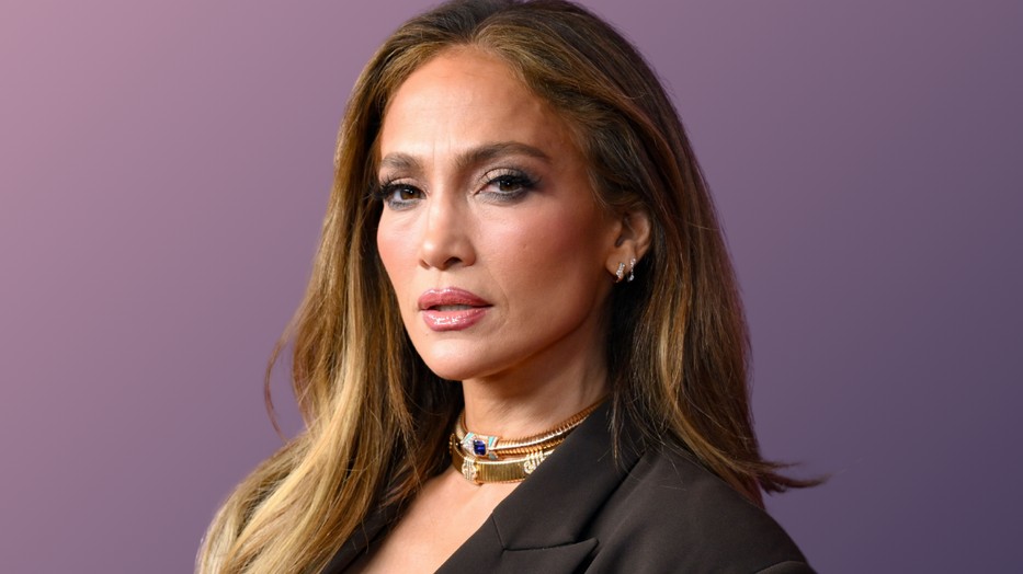 Jennifer Lopez karácsonykor is kitett magáért, ami az öltözködést illeti