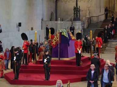 Erzsébet királynő halála és temetése a saját veszteségeink felett érzett fájdalmat is felidézheti –  A pszichológus véleménye