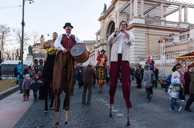Jótékony hatású fánkevés! - Farsang a Várkert Bazárban