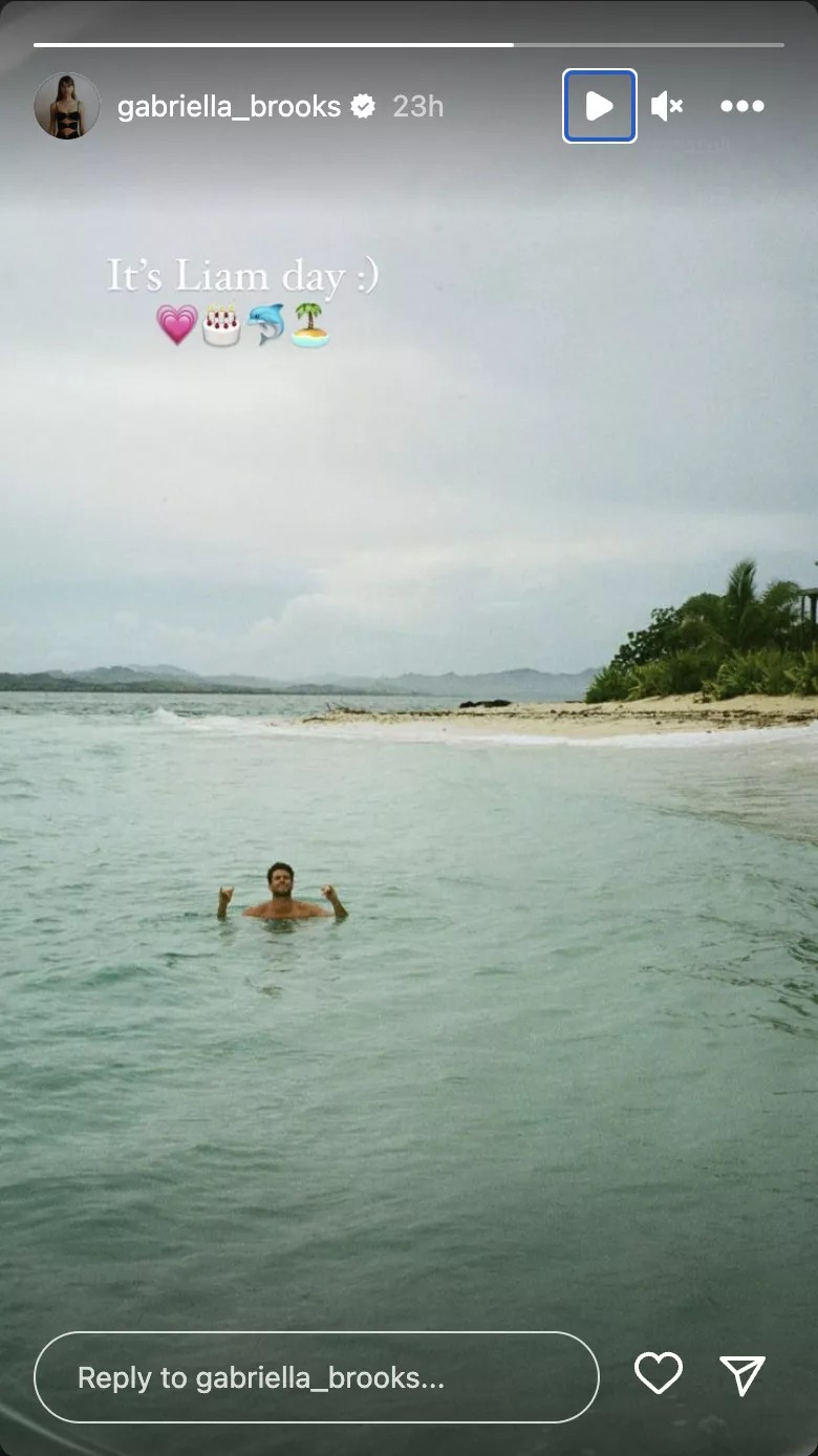 Liam Hemsworth 33. születésnapját barátnőjével ünnepelte