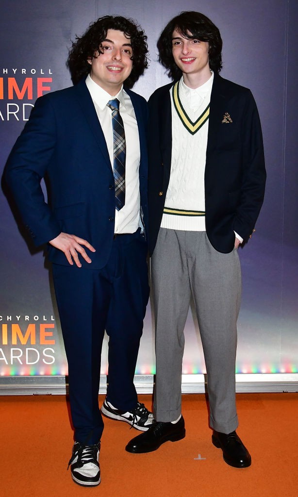 Finn bátyja, a 28 éves Nick Wolfhard színét elismert művész, ő szinkronszínészként tevékenykedik. 